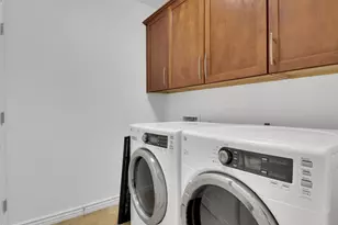 7601 E Indian Bend Rd, Scottsdale, AZ 85250 - Photo 14