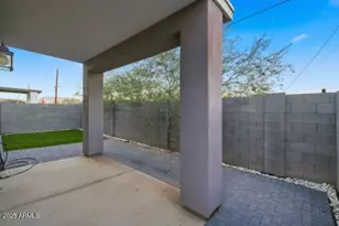 1030 E Odeum Ln, Phoenix, AZ 85040 - Photo 32