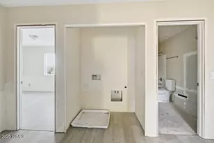 1030 E Odeum Ln, Phoenix, AZ 85040 - Photo 14