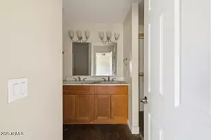 1030 E Odeum Ln, Phoenix, AZ 85040 - Photo 28
