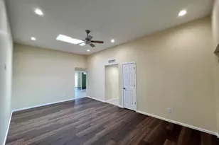 13629 N Del Webb Blvd, Sun City, AZ 85351 - Photo 2