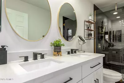 2340 E Heatherbrae Drive, Phoenix, AZ 85016 - Photo 24