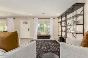 2340 E Heatherbrae Dr, Phoenix, AZ 85016 - Photo 14