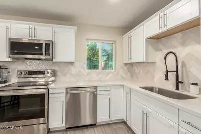 2340 E Heatherbrae Drive, Phoenix, AZ 85016 - Photo 20