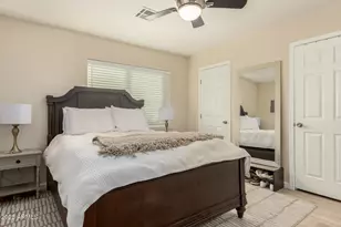 2340 E Heatherbrae Dr, Phoenix, AZ 85016 - Photo 26