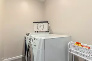 2340 E Heatherbrae Dr, Phoenix, AZ 85016 - Photo 32