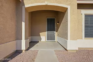 1210 E Beth Dr, Phoenix, AZ 85042 - Photo 4