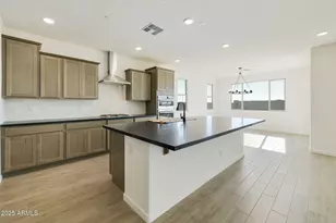 15691 W Mercer Ln, Surprise, AZ 85379 - Photo 8