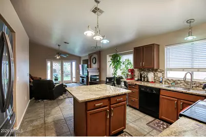 741 S Silverbrush Drive, Chandler, AZ 85226 - Photo 4