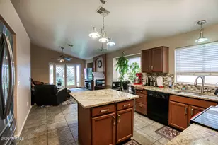 741 S Silverbrush Dr, Chandler, AZ 85226 - Photo 4