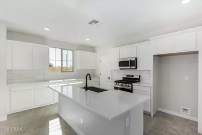 15611 S 180th Lane, Goodyear, AZ 85338 - Photo 10