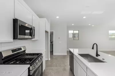 15611 S 180th Lane, Goodyear, AZ 85338 - Photo 12