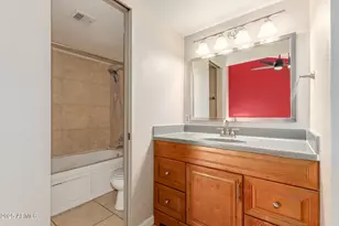 19601 N 7th St, Phoenix, AZ 85024 - Photo 14