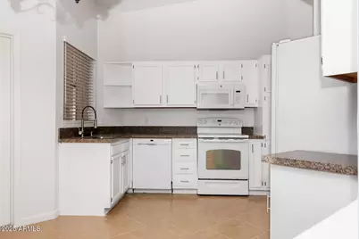 7455 W Greer Avenue, Peoria, AZ 85345 - Photo 6