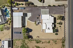 2617 W Desert Hills Dr, Phoenix, AZ 85086 - Photo 4