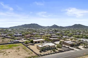 2617 W Desert Hills Dr, Phoenix, AZ 85086 - Photo 42