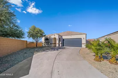 42132 W Manderas Lane, Maricopa, AZ 85138 - Photo 2