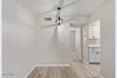 3406 E Pinchot Avenue #13, Phoenix, AZ 85018 - Photo 4
