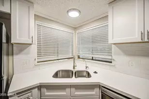 8601 N 103rd Ave, Peoria, AZ 85345 - Photo 16