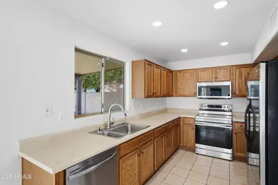 15839 W Yavapai Street, Goodyear, AZ 85338 - Photo 6