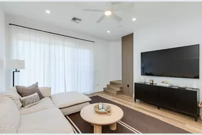 4220 N 32nd Street #37, Phoenix, AZ 85018 - Photo 8