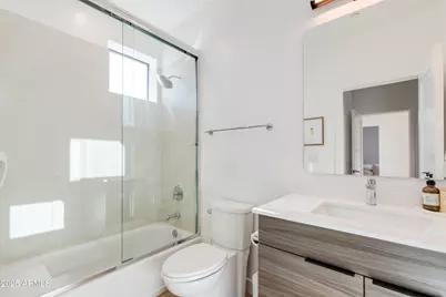 4220 N 32nd Street #37, Phoenix, AZ 85018 - Photo 16