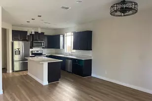 22120 N 28th Pl, Phoenix, AZ 85050 - Photo 6