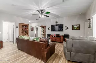 614 N Tomahawk Rd, Apache Junction, AZ 85119 - Photo 8