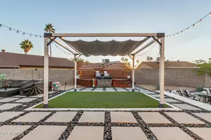 421 E Wickieup Ln, Phoenix, AZ 85024 - Photo 18