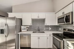 421 E Wickieup Ln, Phoenix, AZ 85024 - Photo 6