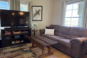 21190 W Obsidian Dr, Congress, AZ 85332 - Photo 10