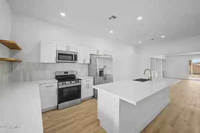 17810 N Monte Vista Court, Sun City, AZ 85373 - Photo 8