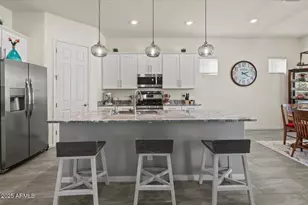 18562 W Thistle Landing Dr, Goodyear, AZ 85338 - Photo 8