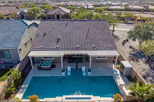 18562 W Thistle Landing Dr, Goodyear, AZ 85338 - Photo 4