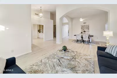 10214 E Coopers Hawk Drive, Sun Lakes, AZ 85248 - Photo 2