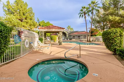 2929 W Yorkshire Drive #1010, Phoenix, AZ 85027 - Photo 12