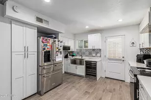 2934 N 22nd Pl, Phoenix, AZ 85016 - Photo 12