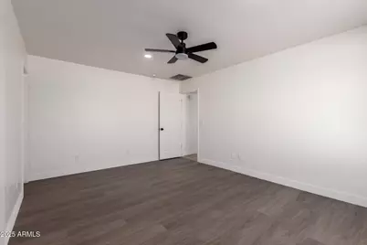 5926 S 16th Drive, Phoenix, AZ 85041 - Photo 14