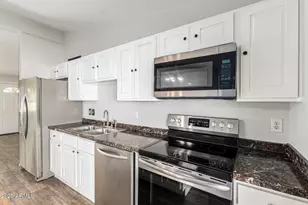 6946 W Merrell St, Phoenix, AZ 85033 - Photo 12