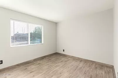 6946 W Merrell Street, Phoenix, AZ 85033 - Photo 18