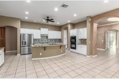 14380 W Monte Vista Road, Goodyear, AZ 85395 - Photo 12