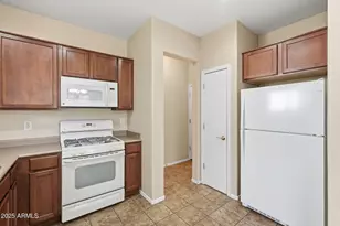 14241 W Port Royale Ln, Surprise, AZ 85379 - Photo 16