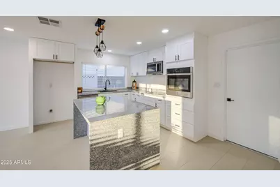 5014 N 69th Avenue, Glendale, AZ 85303 - Photo 10