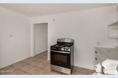 2009 E Clarendon Avenue, Phoenix, AZ 85016 - Photo 10