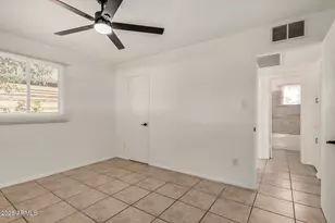 2009 E Clarendon Ave, Phoenix, AZ 85016 - Photo 16