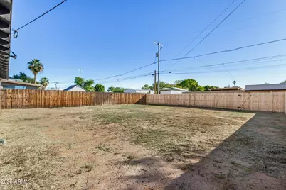 2009 E Clarendon Avenue, Phoenix, AZ 85016 - Photo 24