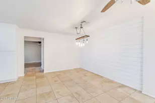 3961 E Becker Ln, Phoenix, AZ 85028 - Photo 12
