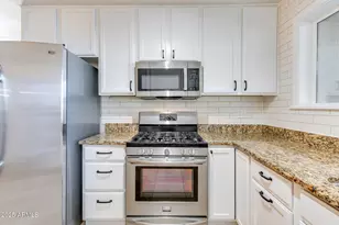 3961 E Becker Ln, Phoenix, AZ 85028 - Photo 16