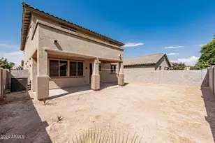 2729 E Dunbar Dr, Phoenix, AZ 85042 - Photo 28