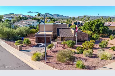 1139 E Coral Gables Drive, Phoenix, AZ 85022 - Photo 2